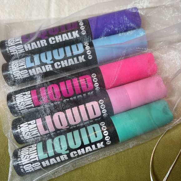 Liquid Chalk Hair Bundle - Picture 3 of 3